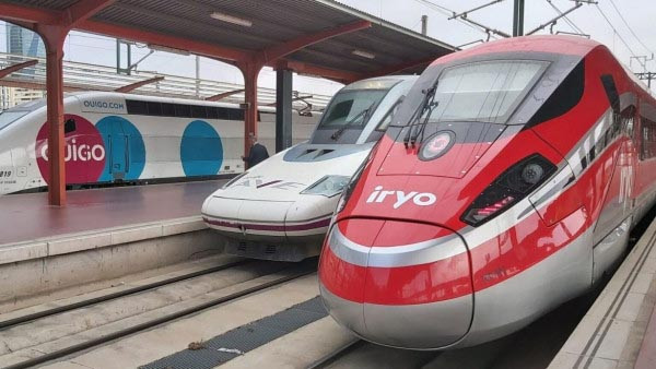 El crecimiento de viajeros de Alta Velocidad casi triplica al del avión