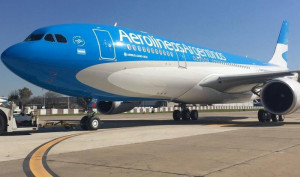 Los pilotos de Aerolíneas Argentinas harán huelga el 10 de junio